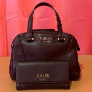 Guess purse with wallet